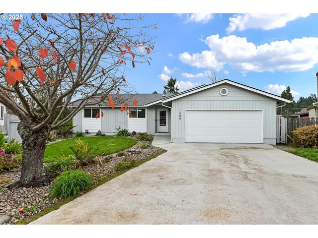 a view of a house with a outdoor space