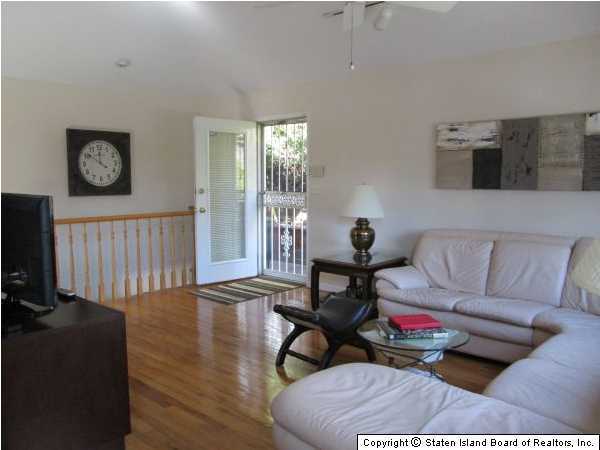 2210 Clove Road Staten Island, NY 10305 - Photo 4 of 18 Additional Photo