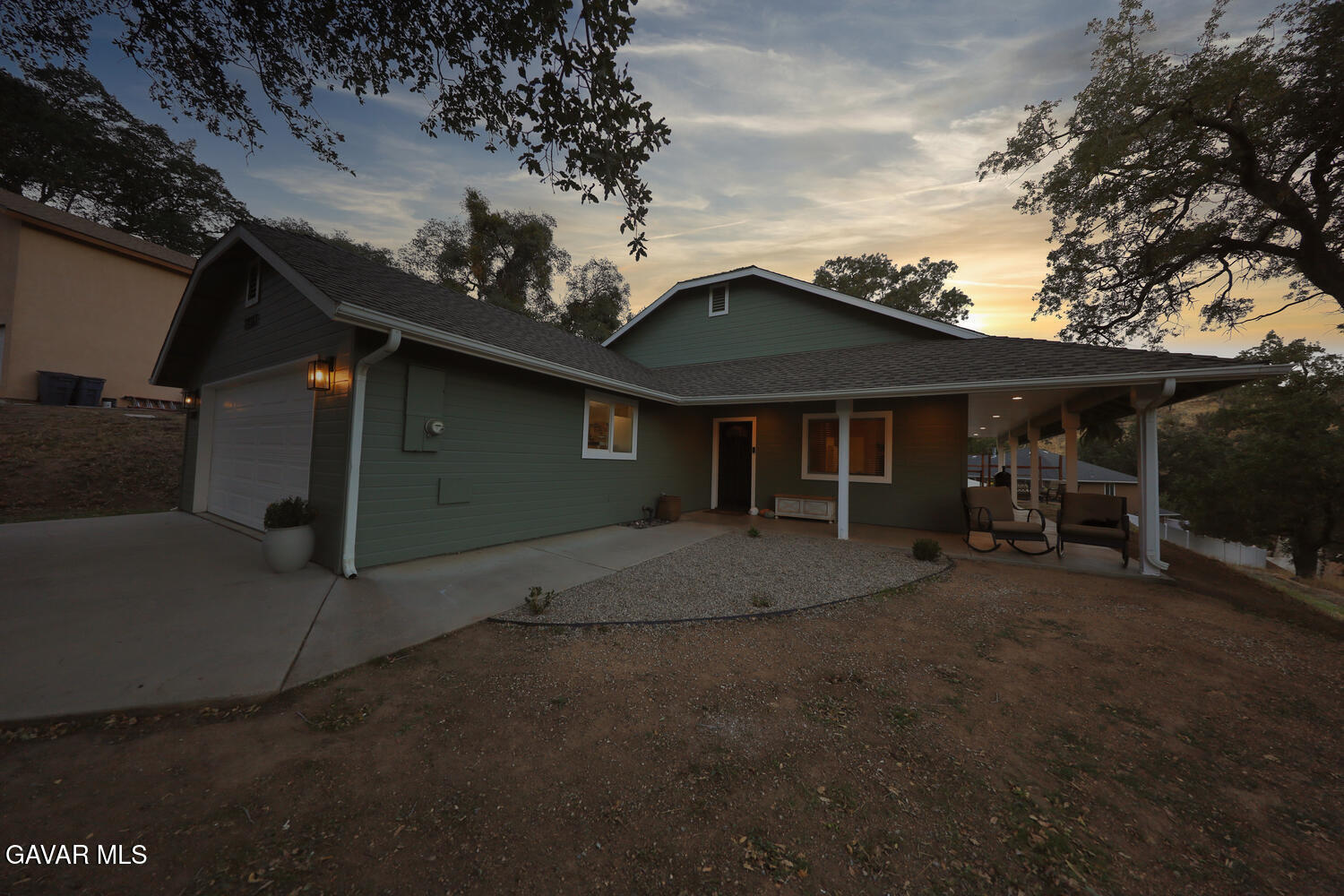 22311 Zurich Drive Tehachapi, CA 93561 - Photo 32 of 37 a front view of a house with garden