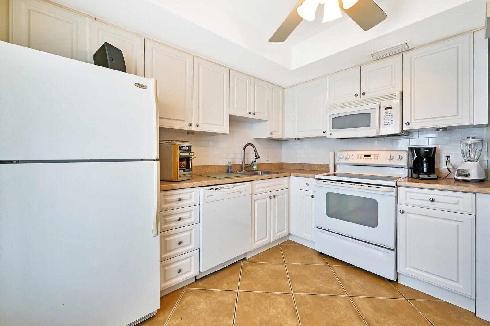 325 South Beach Road, Unit 206 Tequesta, FL 33469 - Photo 25 of 45 27_Image_13_mls