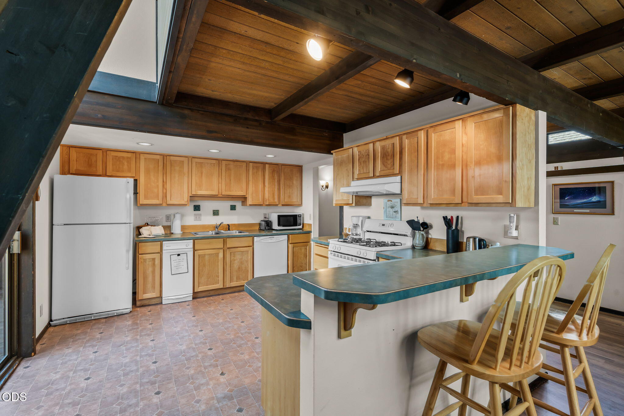 57165 Mink Lane Sunriver, OR 97707 - Photo 11 of 39