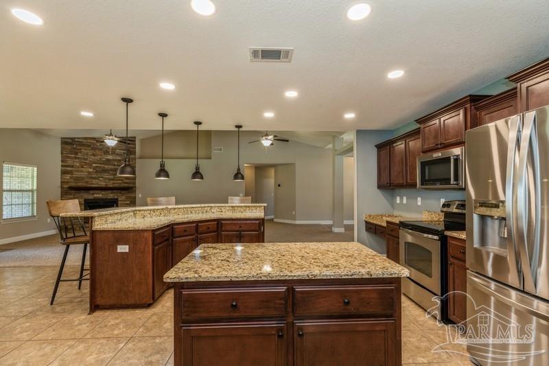 2012 Cardinal Lane Navarre, FL 32566 - Photo 12 of 44