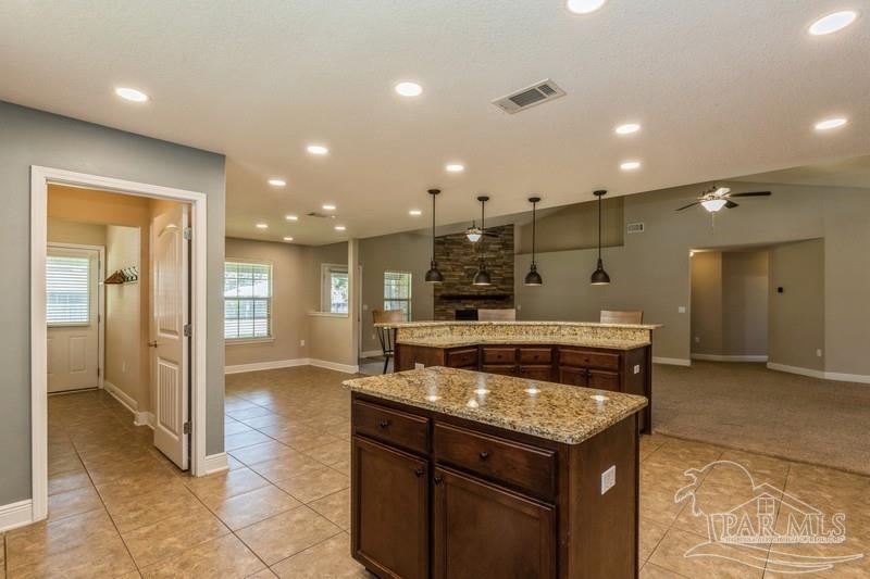 2012 Cardinal Lane Navarre, FL 32566 - Photo 13 of 44