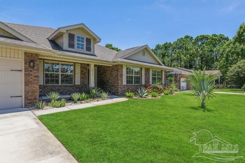 2012 Cardinal Lane Navarre, FL 32566 - Photo 2 of 44