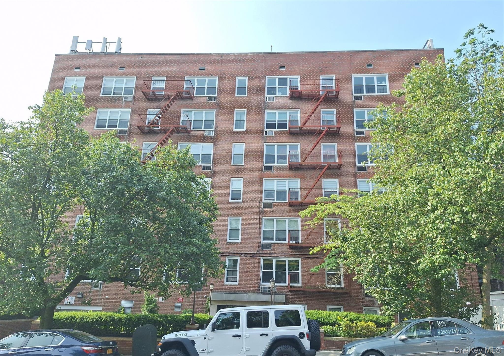 5730 Mosholu Avenue, Unit 6A Bronx, NY 10471 - Photo 1 of 4