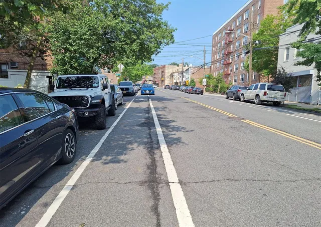 $250,000 | 5730 Mosholu Avenue, Unit 6A | North Riverdale