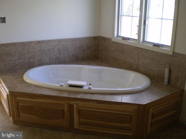 860 Burnt House Road Carlisle, PA 17015 - Photo 8 of 9 Gallery Image 8