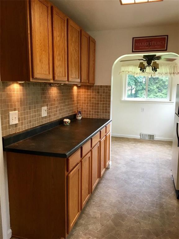 1533 Woodland Road Springfield, OH 45504 - Photo 4 of 20 Gallery Image 4