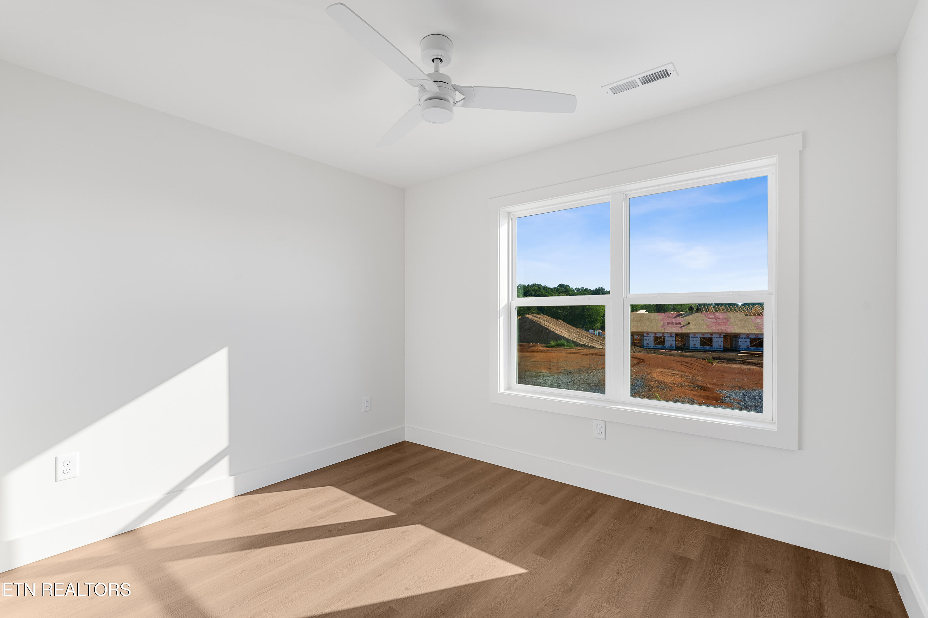 1337 Grace Ridge Drive Sevierville, TN 37862 - Photo 35 of 53 Bedroom 2