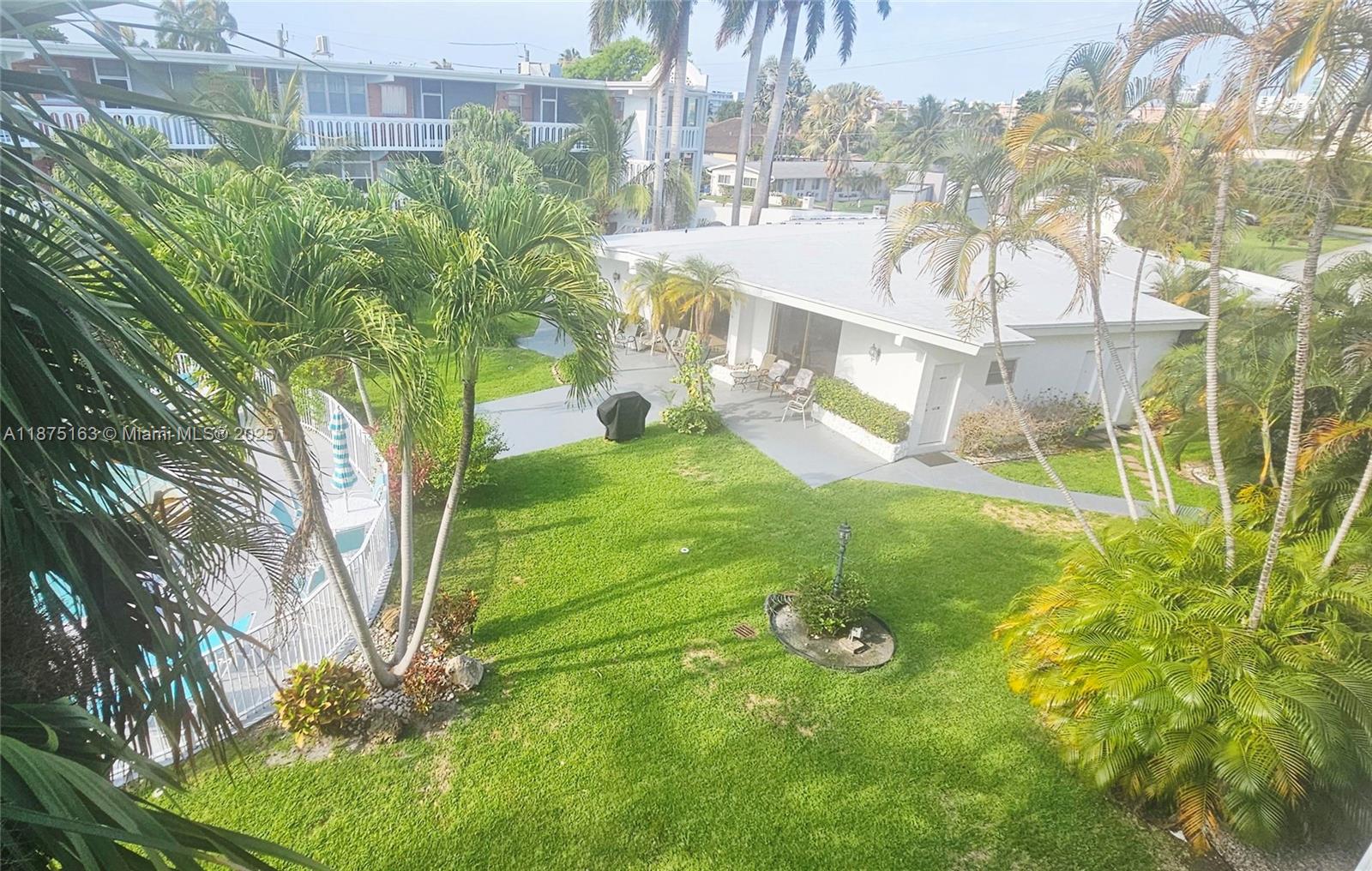 141 Northeast 10th Avenue, Unit 22C Hallandale Beach, FL 33009 - Photo 4 of 16