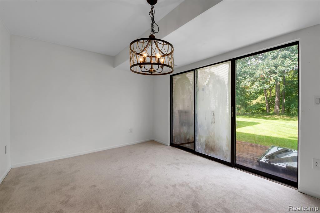 1630 River View Drive Rochester Hills, MI 48307 - Photo 11 of 23