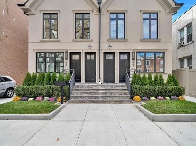 $1,349,000 | 368 92nd Street, Unit 1A | Bay Ridge