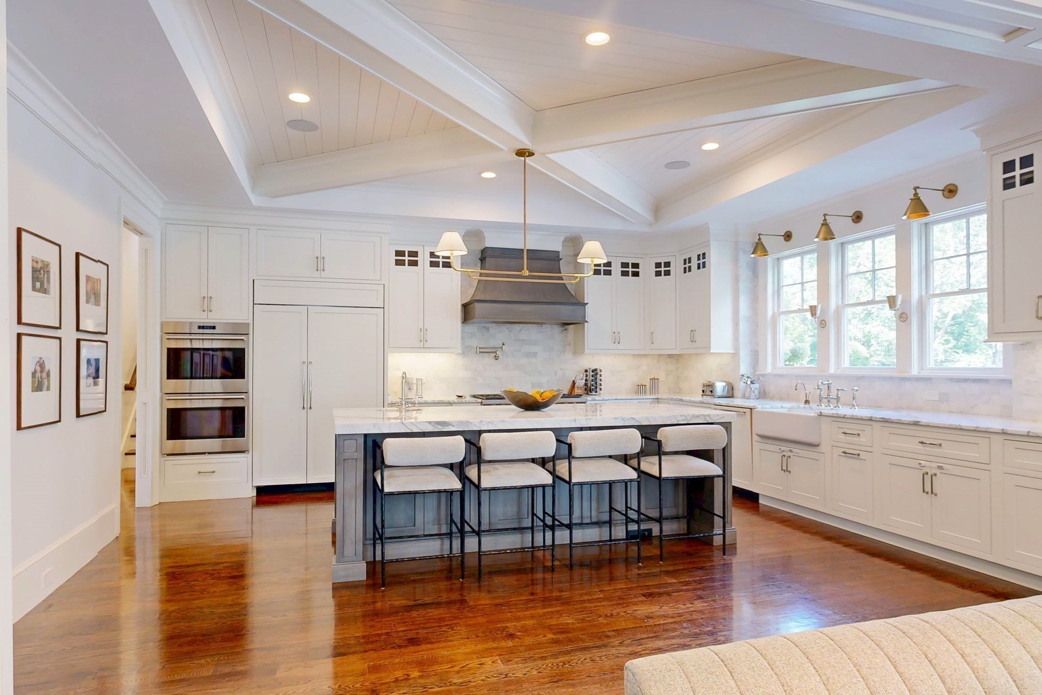 370 Grove Street Needham, MA 02492 - Photo 9 of 39 Gallery Image 9