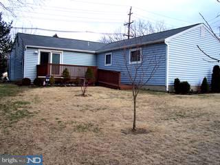 802 North Forklanding Road Maple Shade, NJ 08052 - Photo 4 of 6