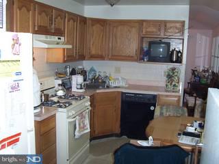802 North Forklanding Road Maple Shade, NJ 08052 - Photo 5 of 6