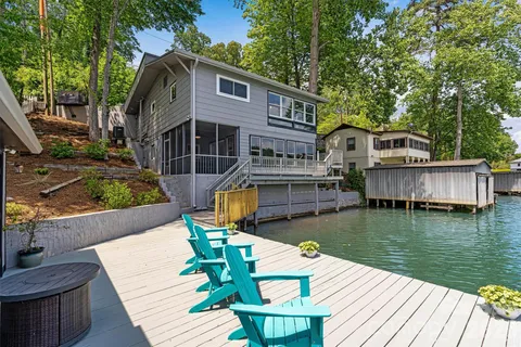 $1,395,000 | 462 Charlotte Drive, Lake Lure, NC 28746