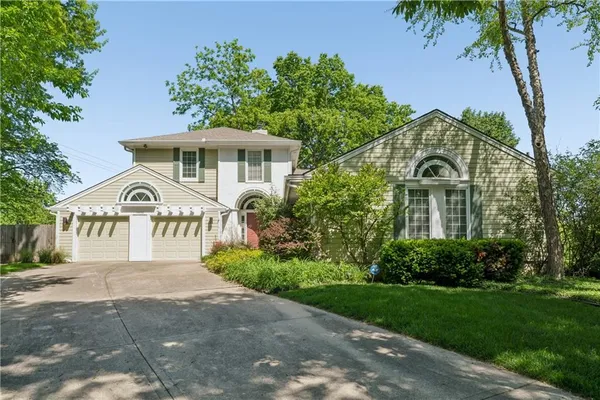 $550,000 | 14936 Rhodes Circle, Lenexa, KS 66215