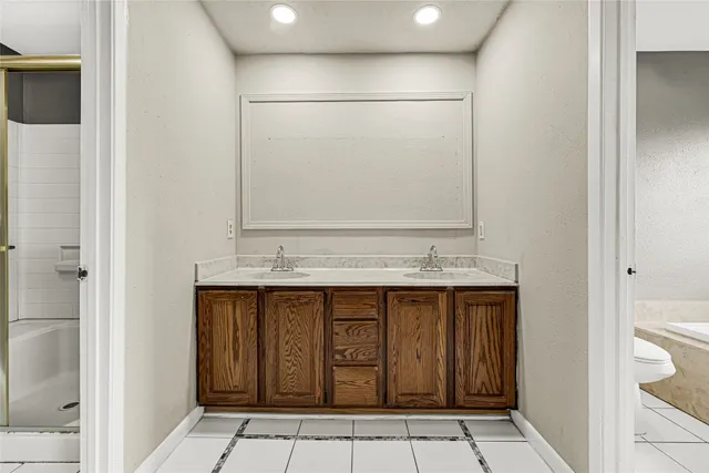 $199,900 | 6319 Bluestone Drive, Houston, TX 77016