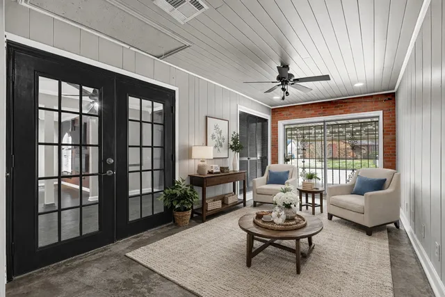 $199,900 | 6319 Bluestone Drive, Houston, TX 77016