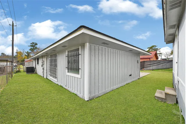 $199,900 | 6319 Bluestone Drive, Houston, TX 77016