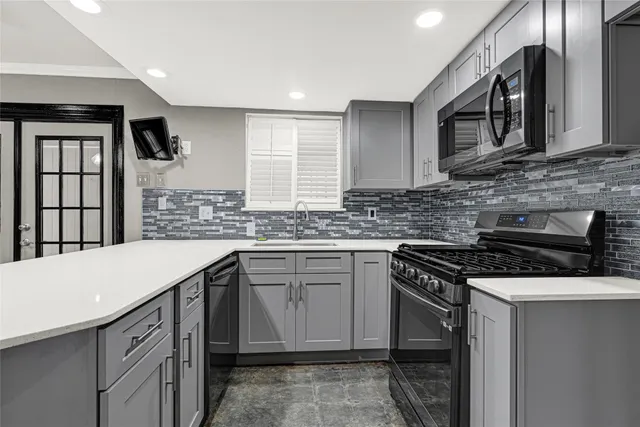 $199,900 | 6319 Bluestone Drive, Houston, TX 77016