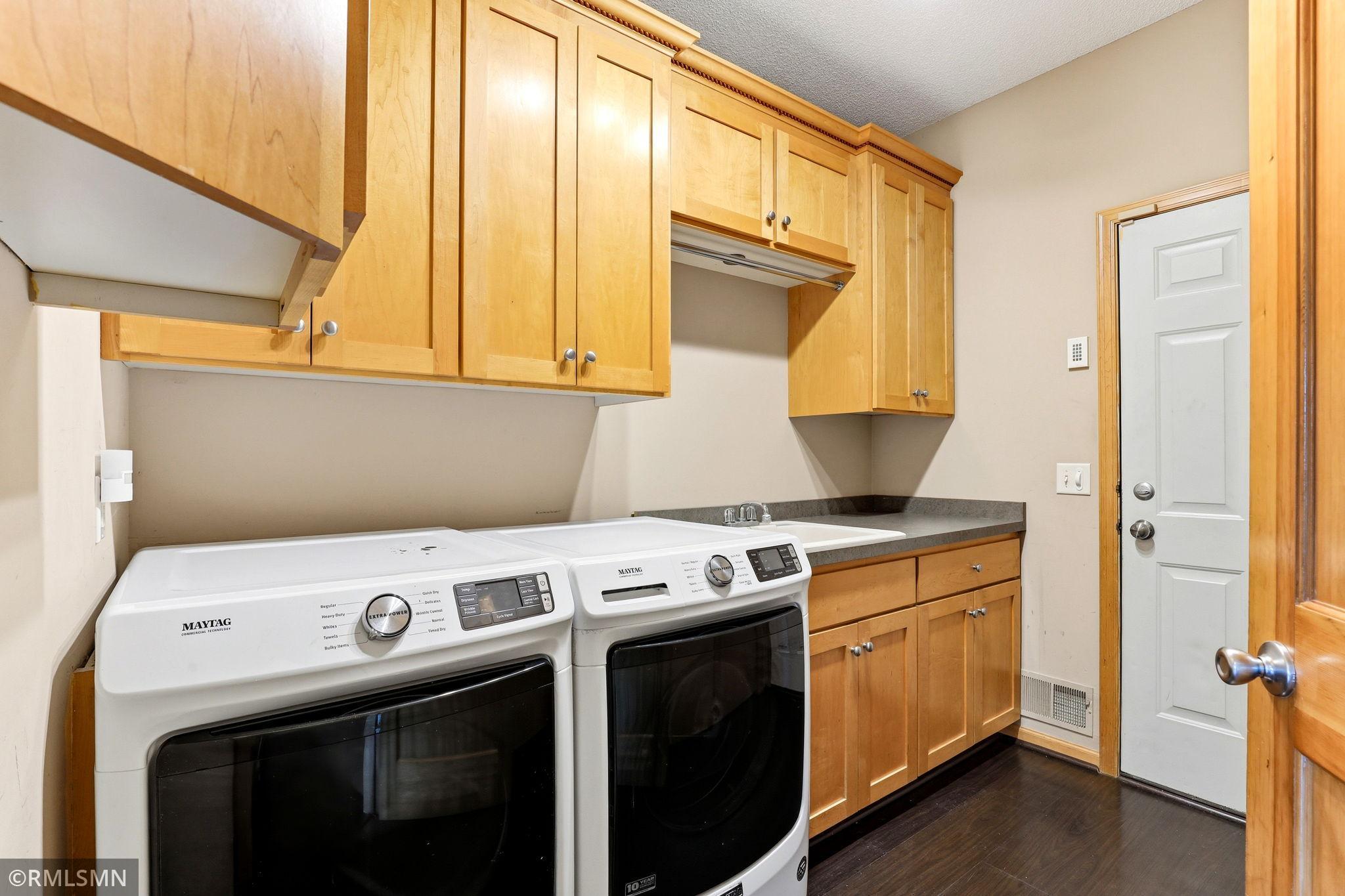 6911 Cambridge Road Shakopee, MN 55379 - Photo 23 of 56 Gallery Image 23