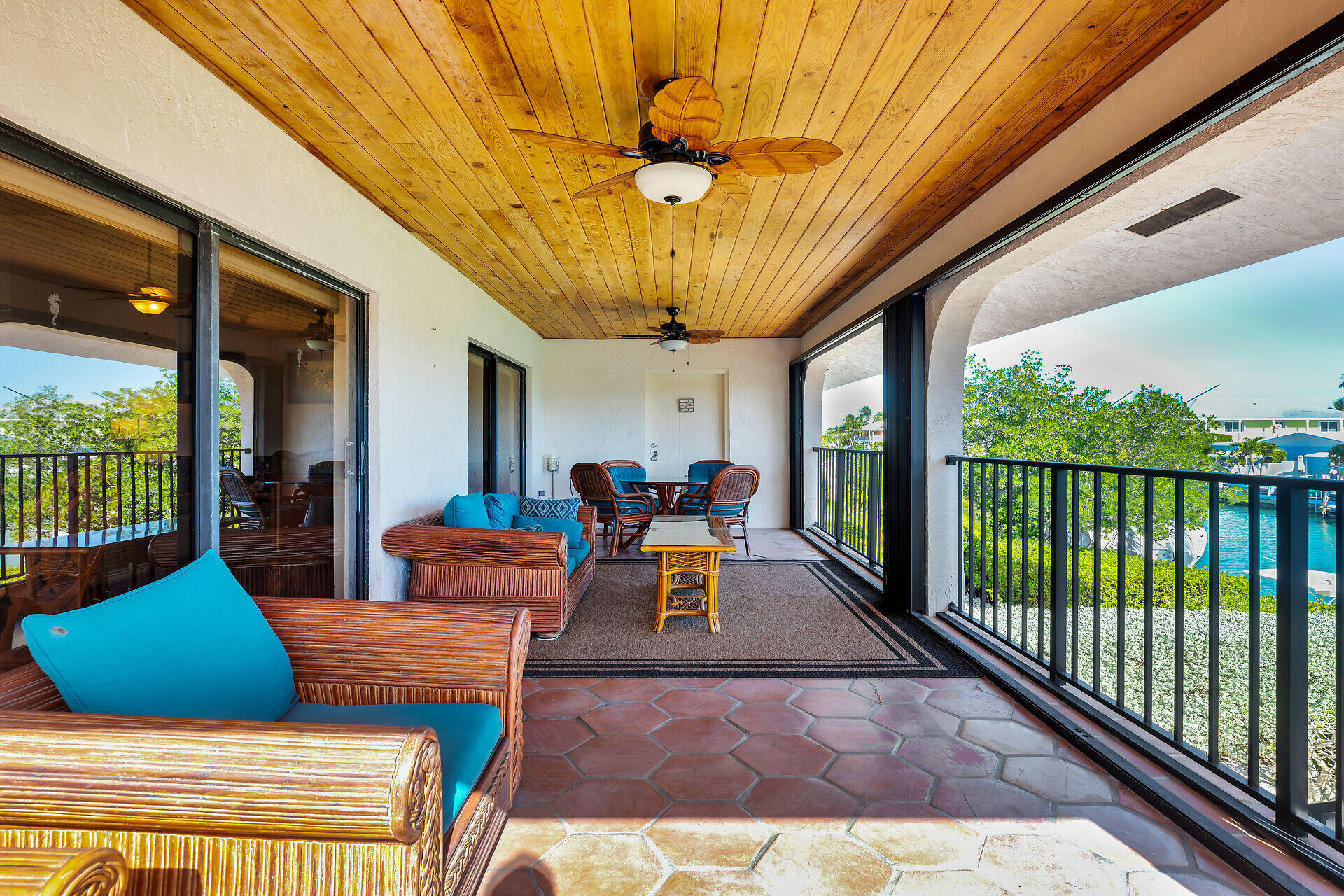 580 9th Street Key Colony Beach, FL 33051 - Photo 14 of 45 virtual-tour-361060-mls-high-res-image-1