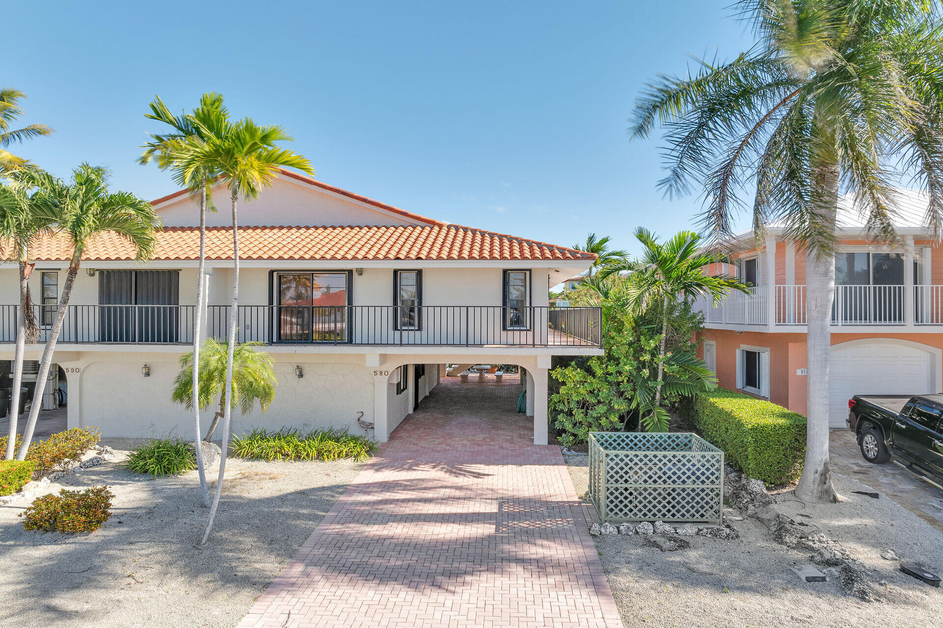580 9th Street Key Colony Beach, FL 33051 - Photo 2 of 45 virtual-tour-361060-mls-high-res-image-0