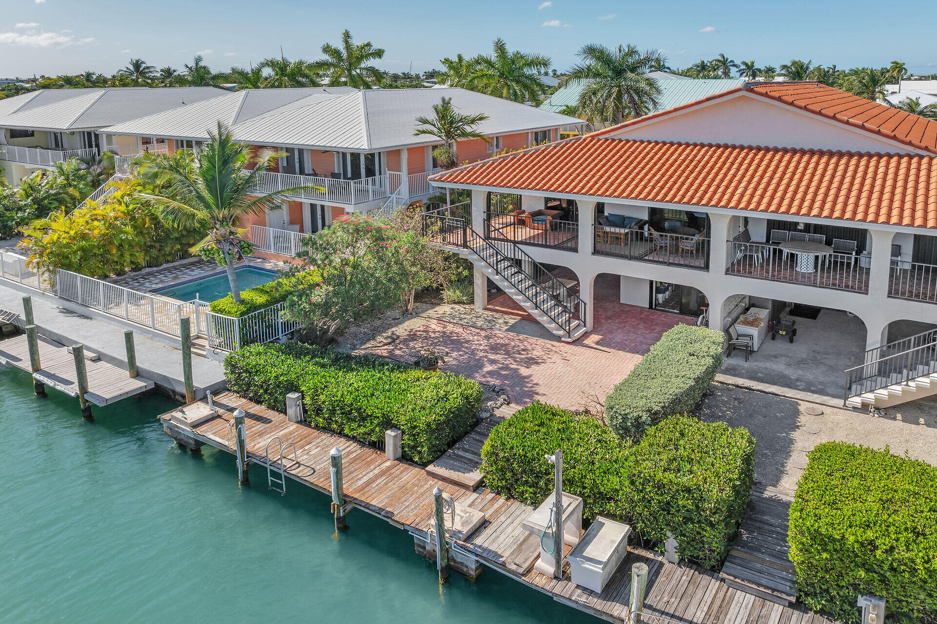 580 9th Street Key Colony Beach, FL 33051 - Photo 3 of 45 virtual-tour-361060-mls-high-res-image-9