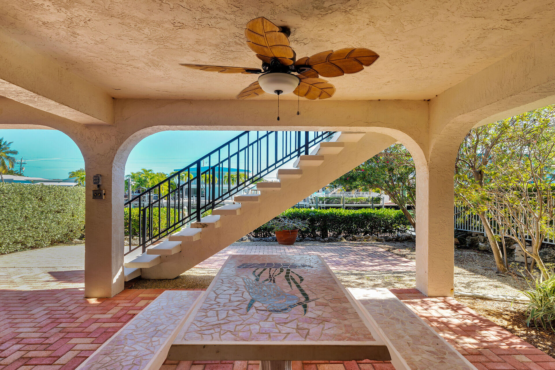 580 9th Street Key Colony Beach, FL 33051 - Photo 5 of 45 virtual-tour-361060-mls-high-res-image-1