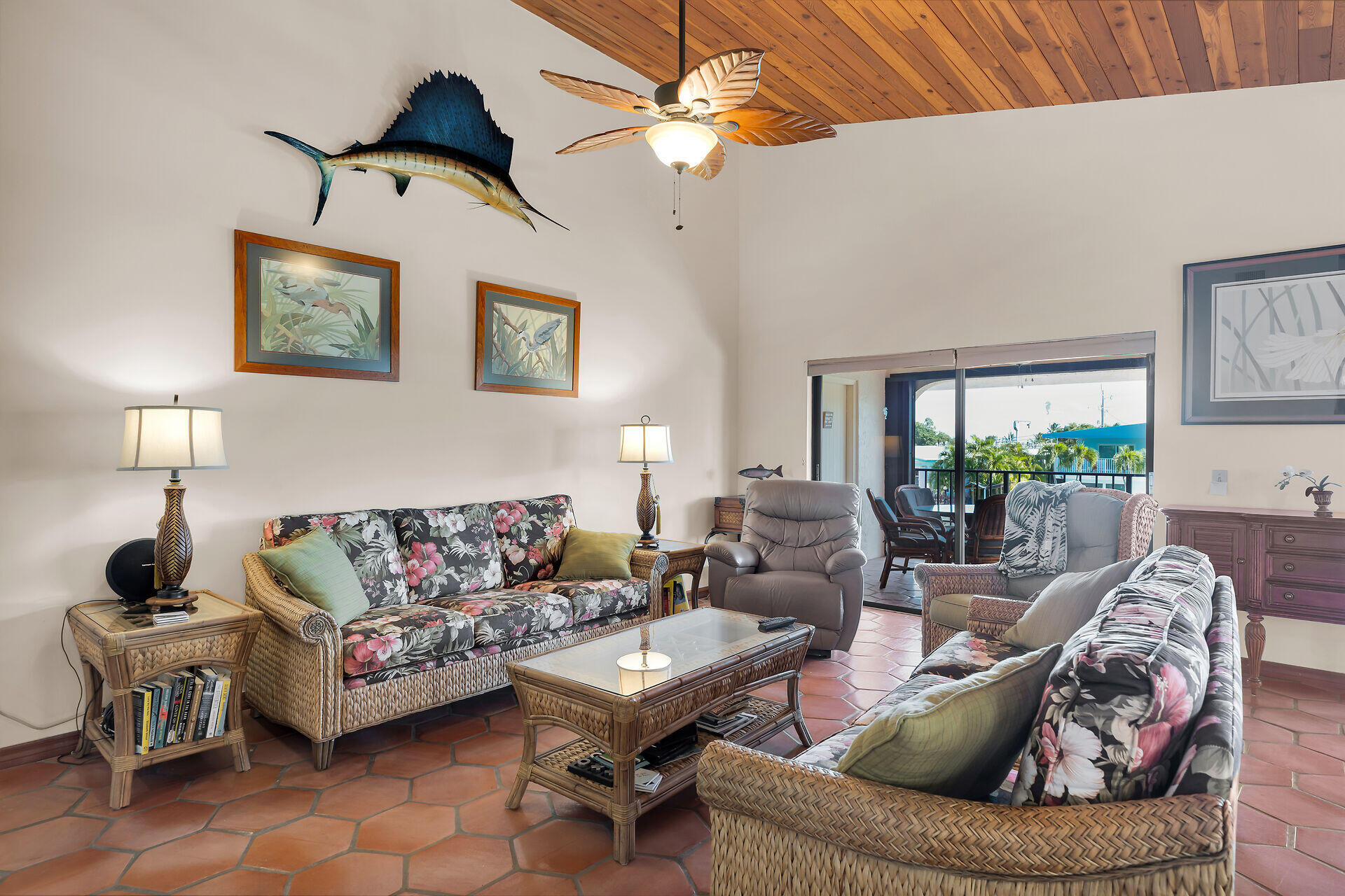 580 9th Street Key Colony Beach, FL 33051 - Photo 8 of 45 virtual-tour-361060-mls-high-res-image-2
