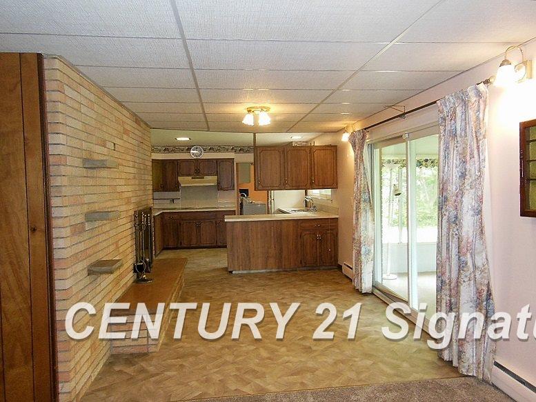 5063 Calkins Road Flint, MI 48532 - Photo 15 of 33