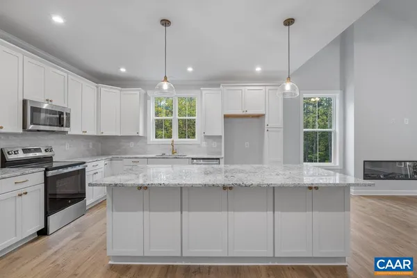 $714,400 | 42 Whisperwood Court, Troy, VA 22974