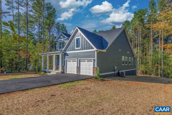 $714,400 | 42 Whisperwood Court, Troy, VA 22974