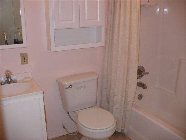 4112 Tamarack Bay Road, Unit 60 Loon Lake, WA 99148 - Photo 7 of 9 Gallery Image 7