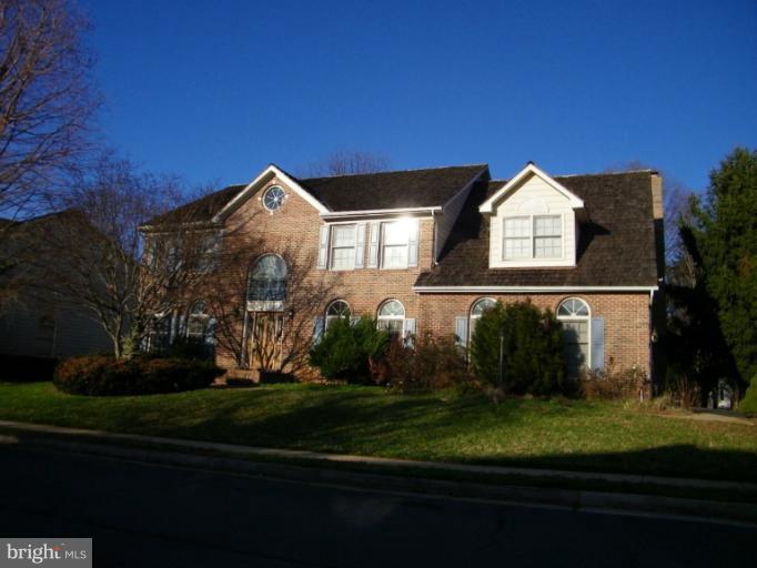 5445 Ashleigh Road Fairfax, VA 22030 - Photo 15 of 19 Exterior (Front)