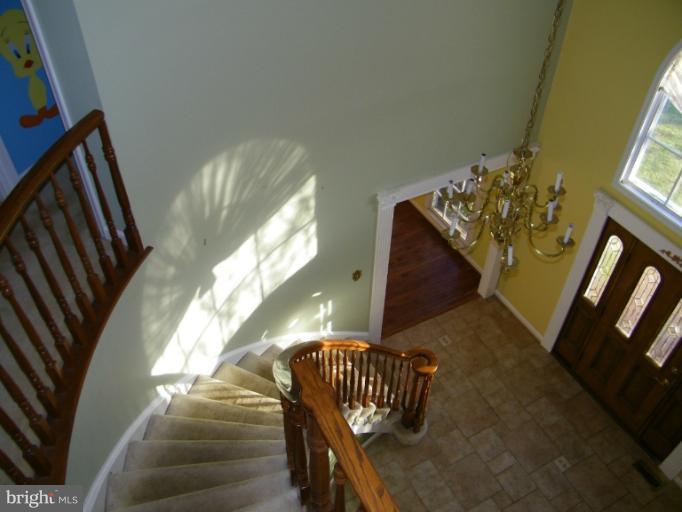5445 Ashleigh Road Fairfax, VA 22030 - Photo 17 of 19 Foyer