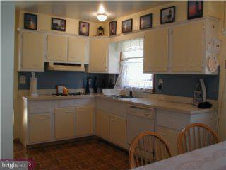 2211 Beverly Road Cinnaminson, NJ 08077 - Photo 4 of 6