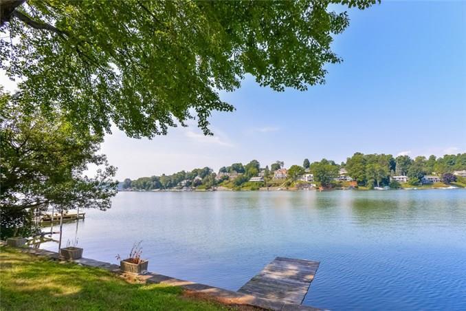 31 Lakeview Road Brookfield, CT 06804 - Photo 1 of 1 Gallery Image 1