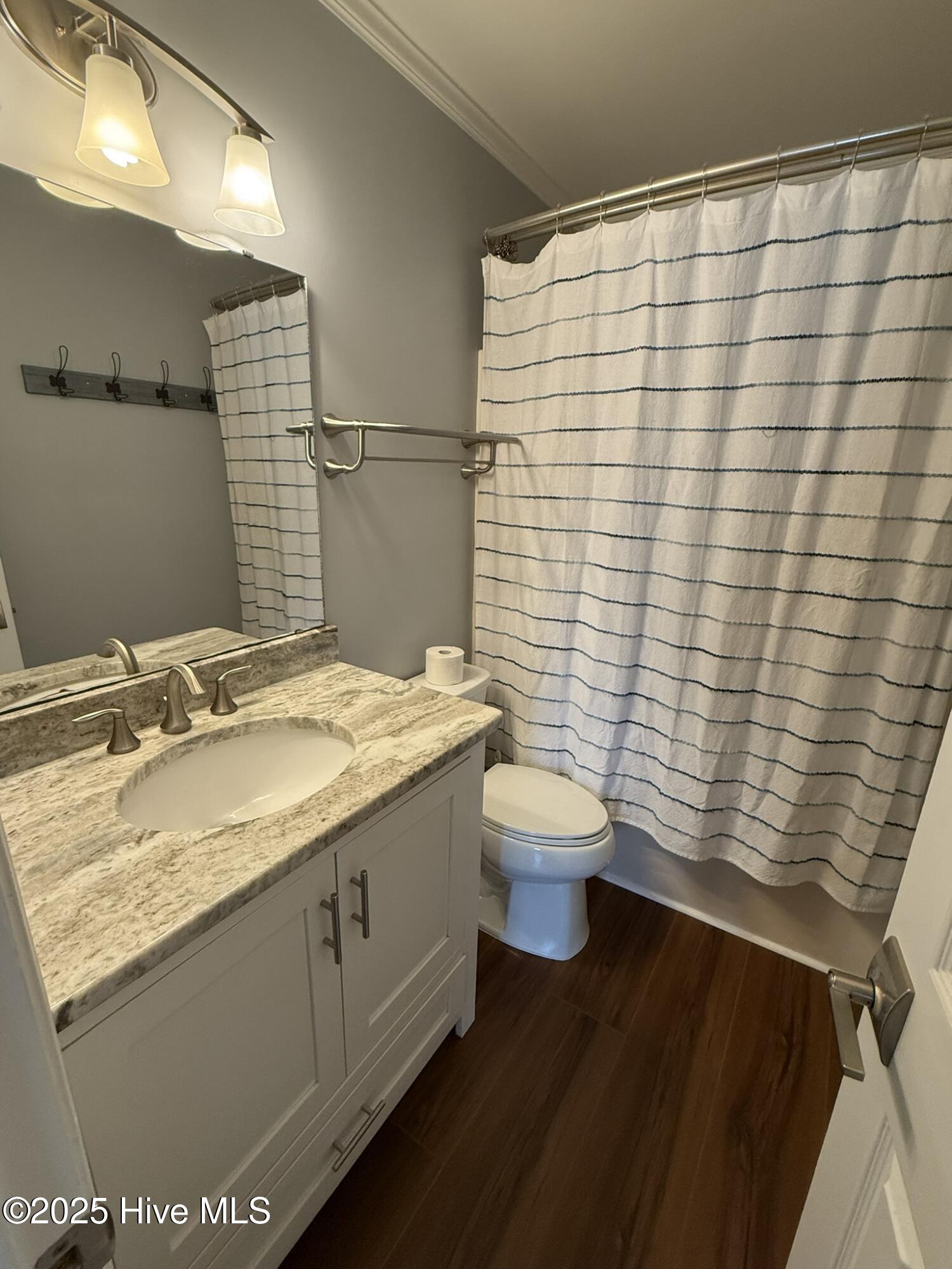 650 Cedar Point Boulevard, Unit E1 Cedar Point, NC 28584 - Photo 26 of 37 IMG_6176
