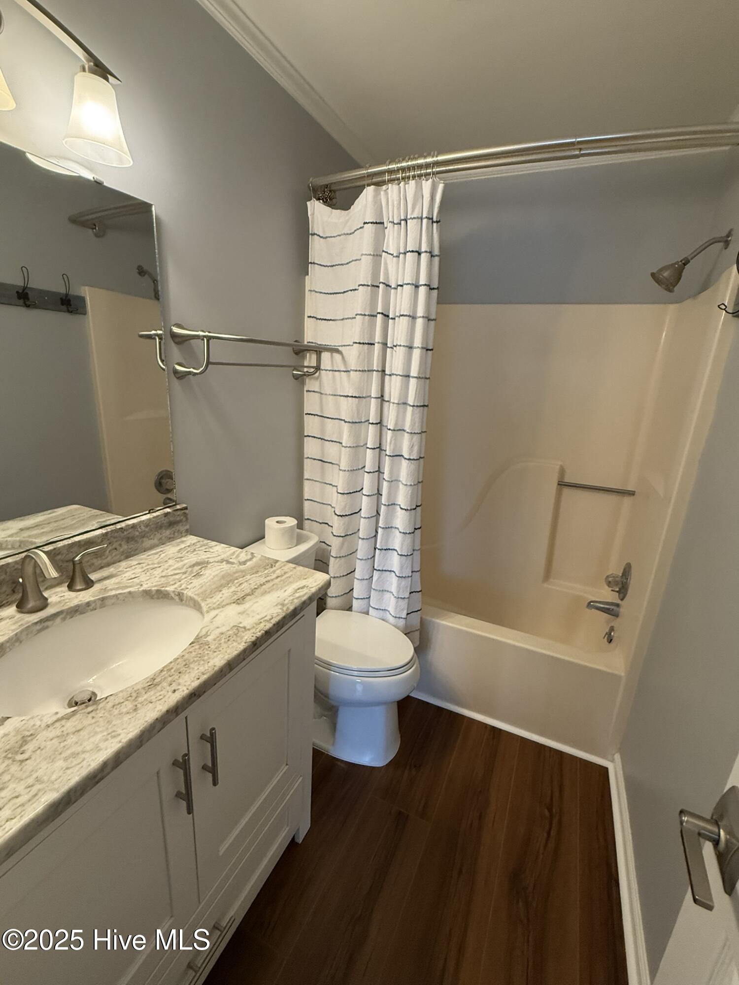 650 Cedar Point Boulevard, Unit E1 Cedar Point, NC 28584 - Photo 27 of 37 IMG_6177