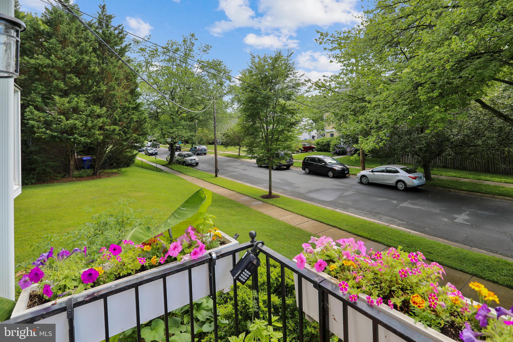 4717 Edgefield Road Bethesda, MD 20814 - Photo 2 of 59 Gallery Image 2