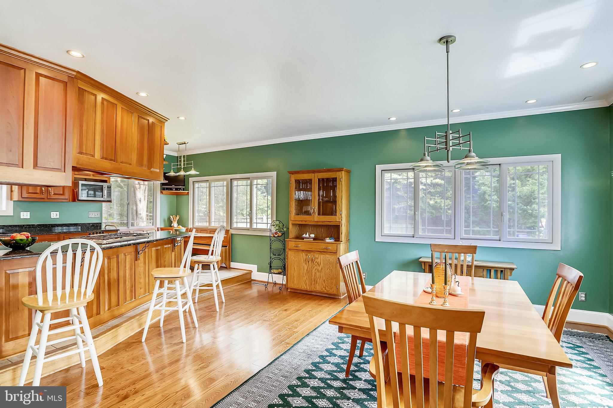 4717 Edgefield Road Bethesda, MD 20814 - Photo 18 of 59 Gallery Image 18