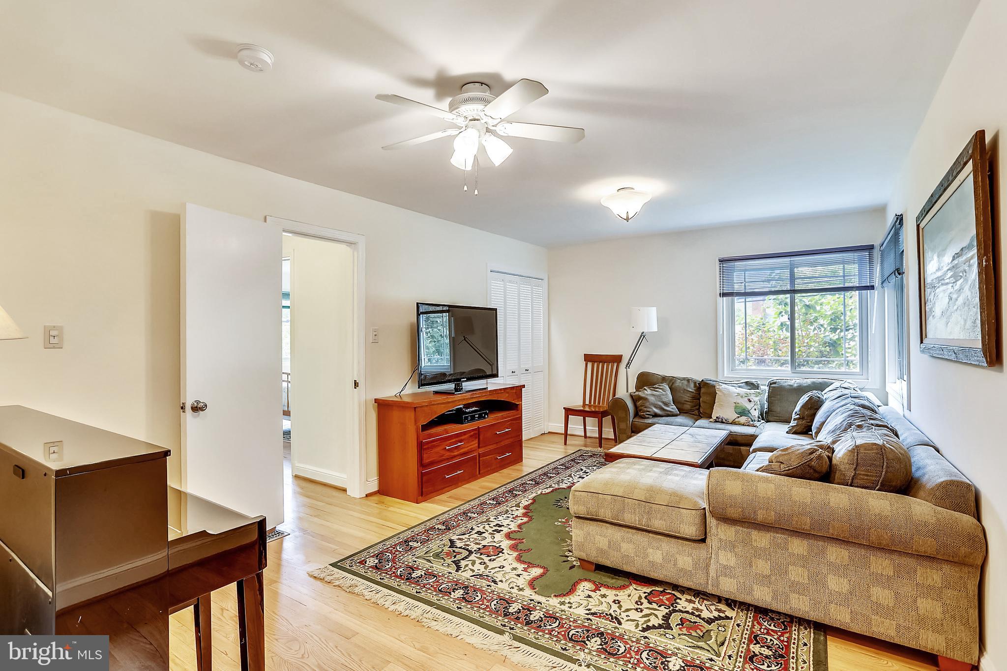 4717 Edgefield Road Bethesda, MD 20814 - Photo 25 of 59 Gallery Image 25