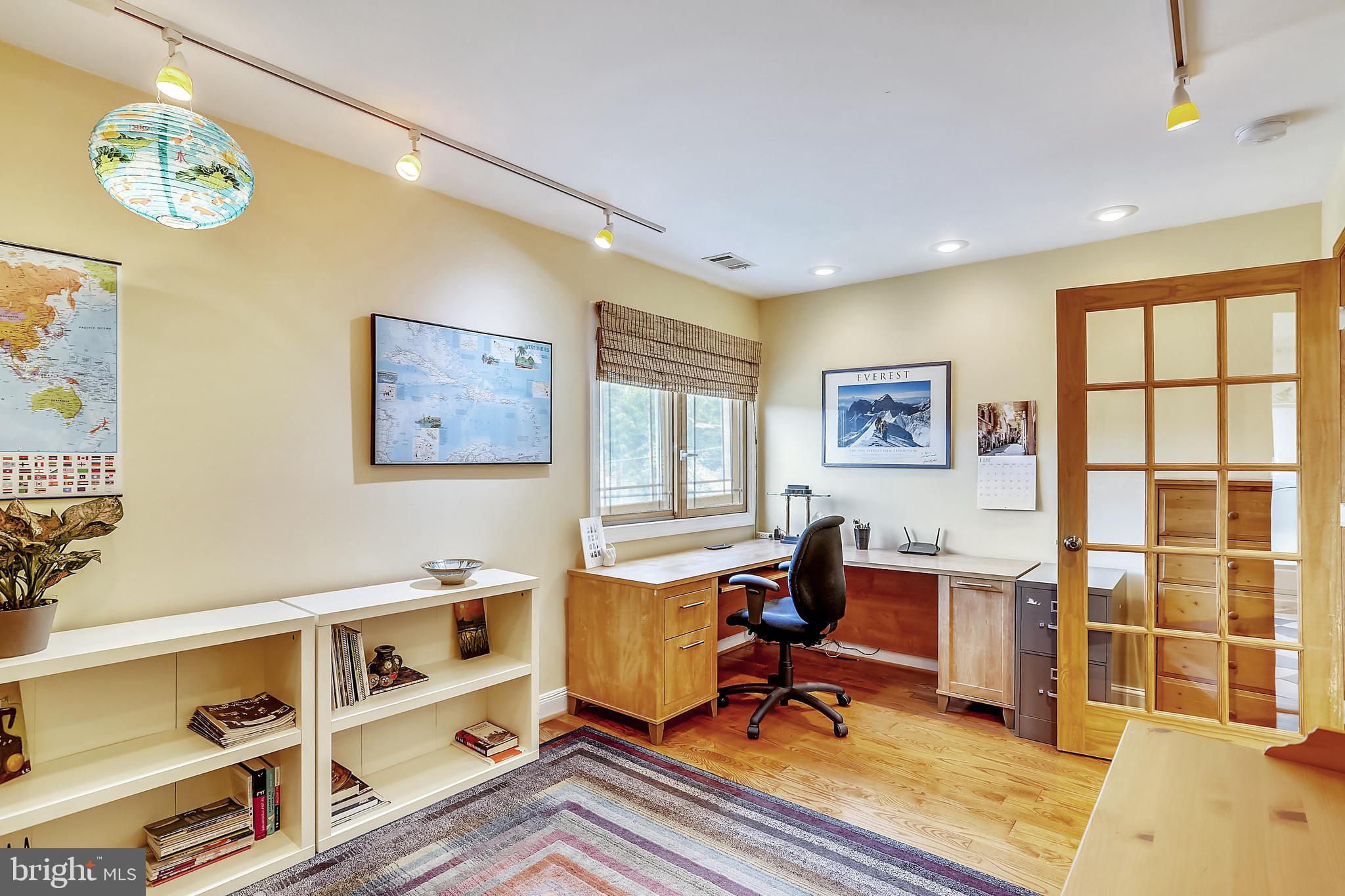 4717 Edgefield Road Bethesda, MD 20814 - Photo 34 of 59 Gallery Image 34