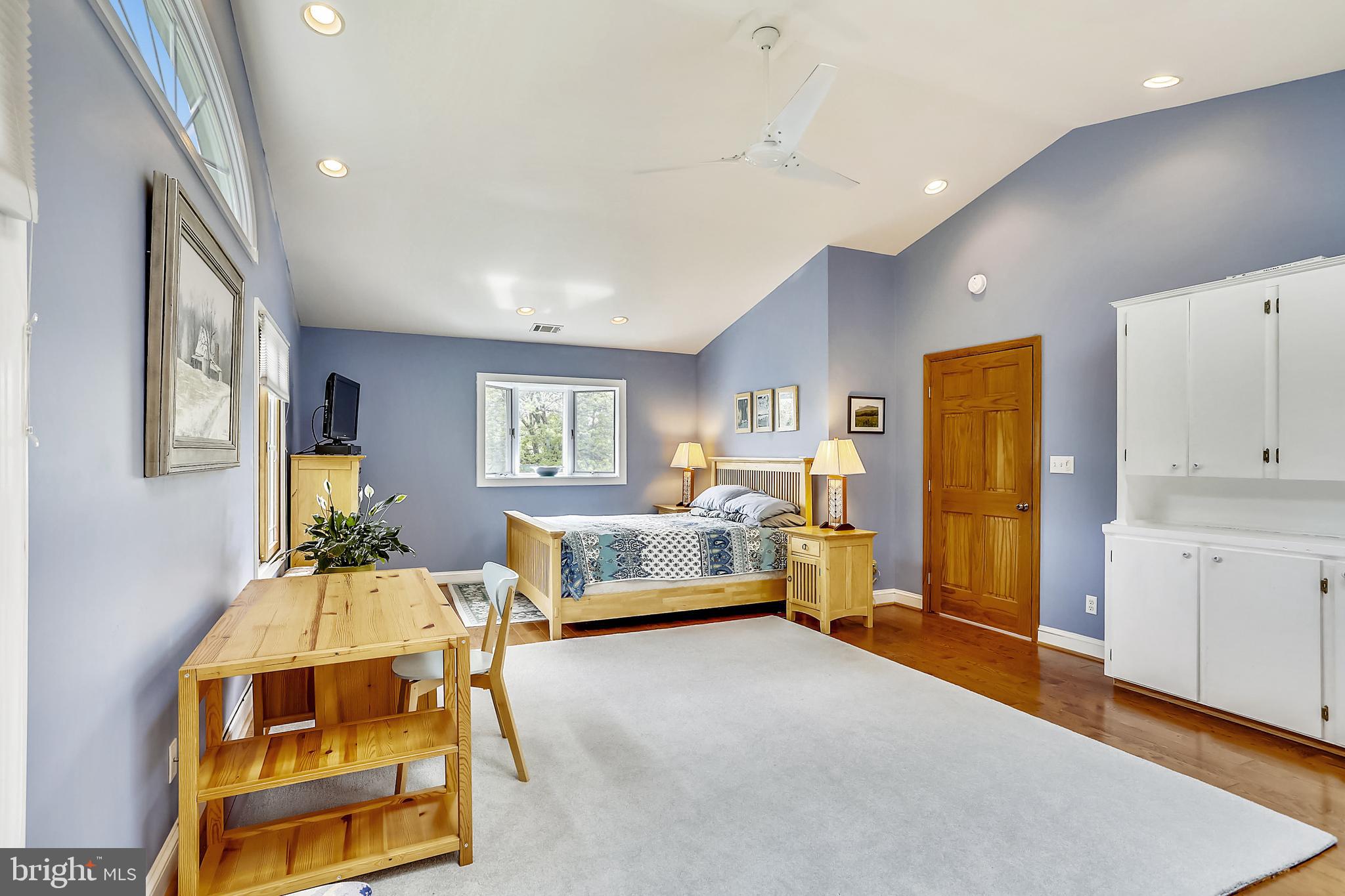4717 Edgefield Road Bethesda, MD 20814 - Photo 42 of 59 Gallery Image 42