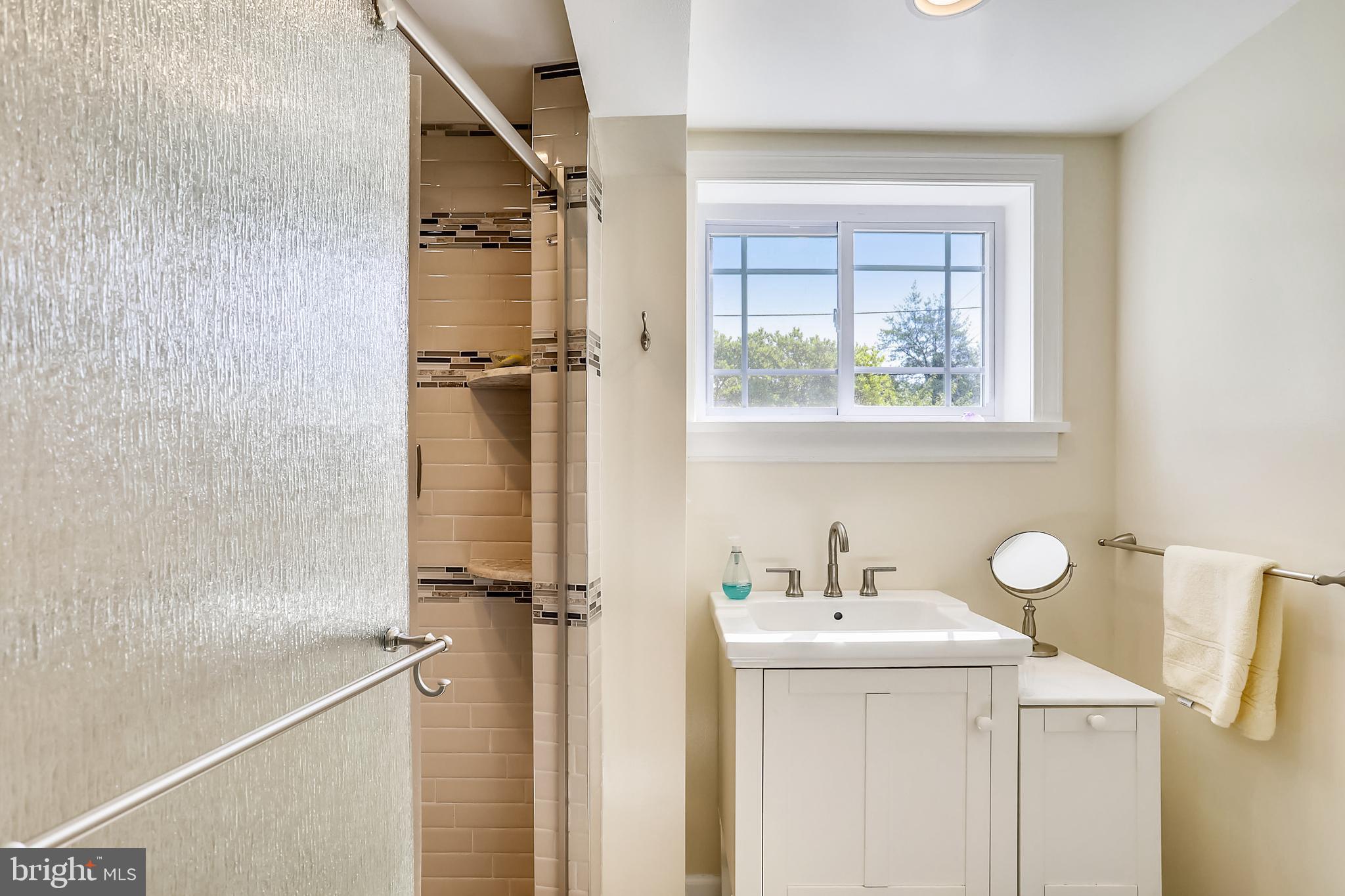 4717 Edgefield Road Bethesda, MD 20814 - Photo 50 of 59 Gallery Image 50