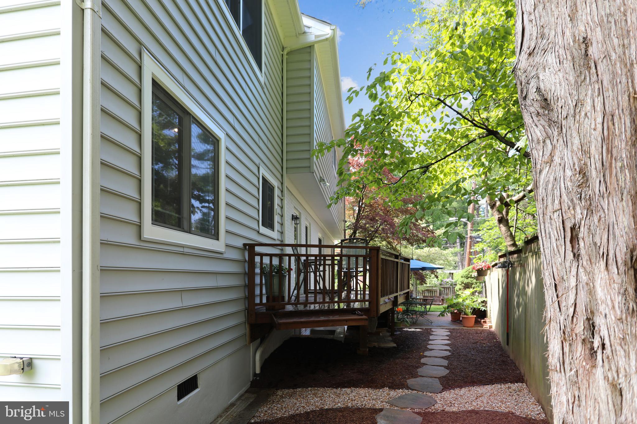 4717 Edgefield Road Bethesda, MD 20814 - Photo 7 of 59 Gallery Image 7