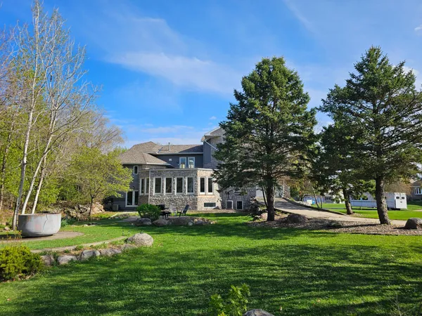 $965,000 | 1209 Lewis Avenue Southwest, Hutchinson, MN 55350