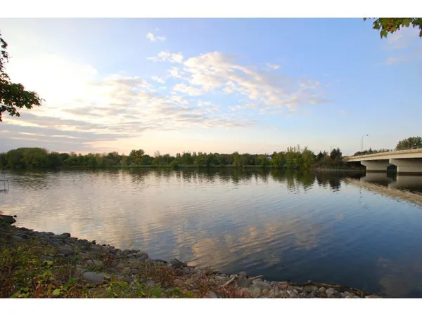 $985,000 | 1209 Lewis Avenue Southwest, Hutchinson, MN 55350